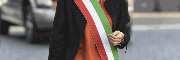 Comuni italiani cresce la presenza delle donne ma resta il divario nei ruoli di vertice